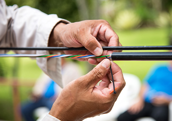 Como Funciona a Fibra Óptica